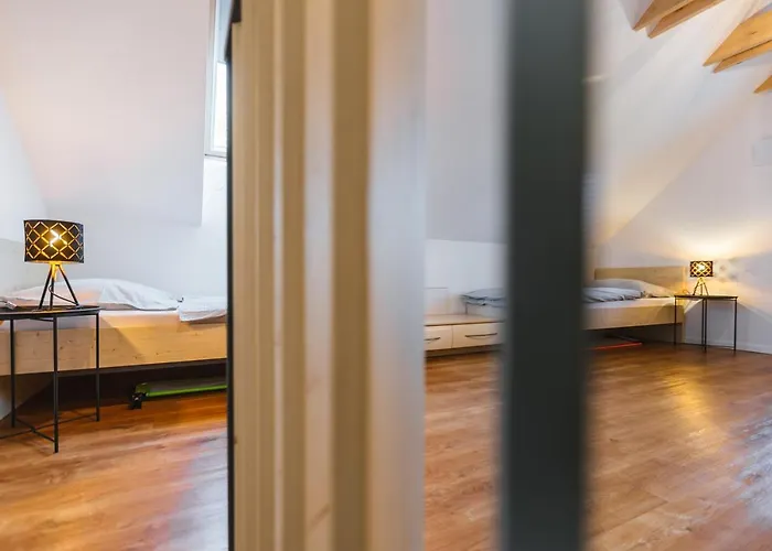 Maple & Pine 布莱德