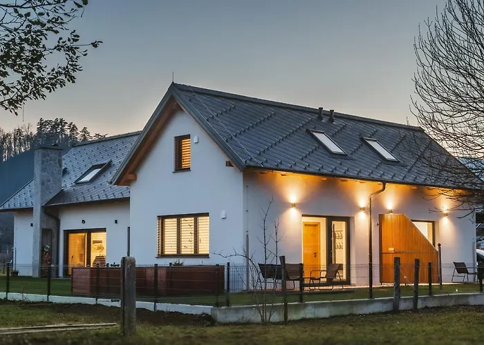 Maple & Pine 公寓 *