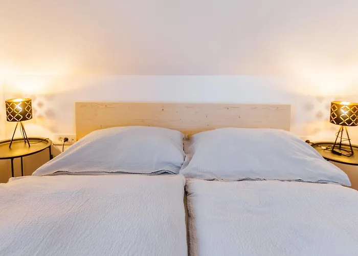 Maple & Pine 公寓 *