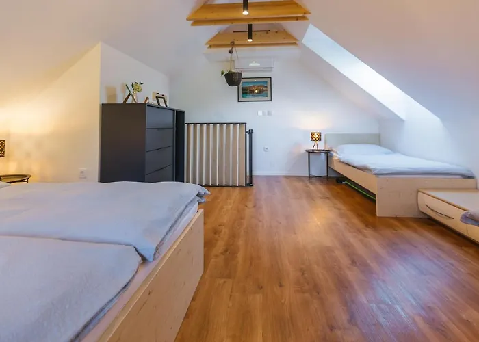 Maple & Pine 布莱德