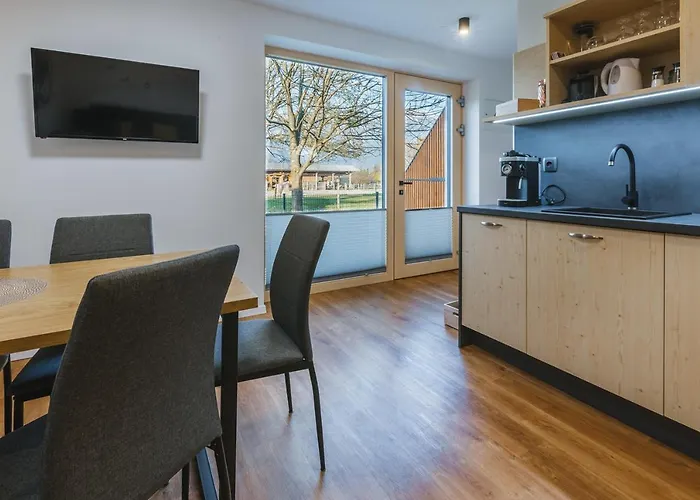 Apartment Maple & Pine